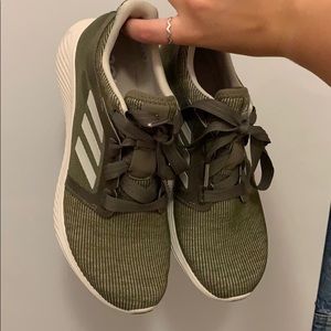 Adidas Bounce Sneakers